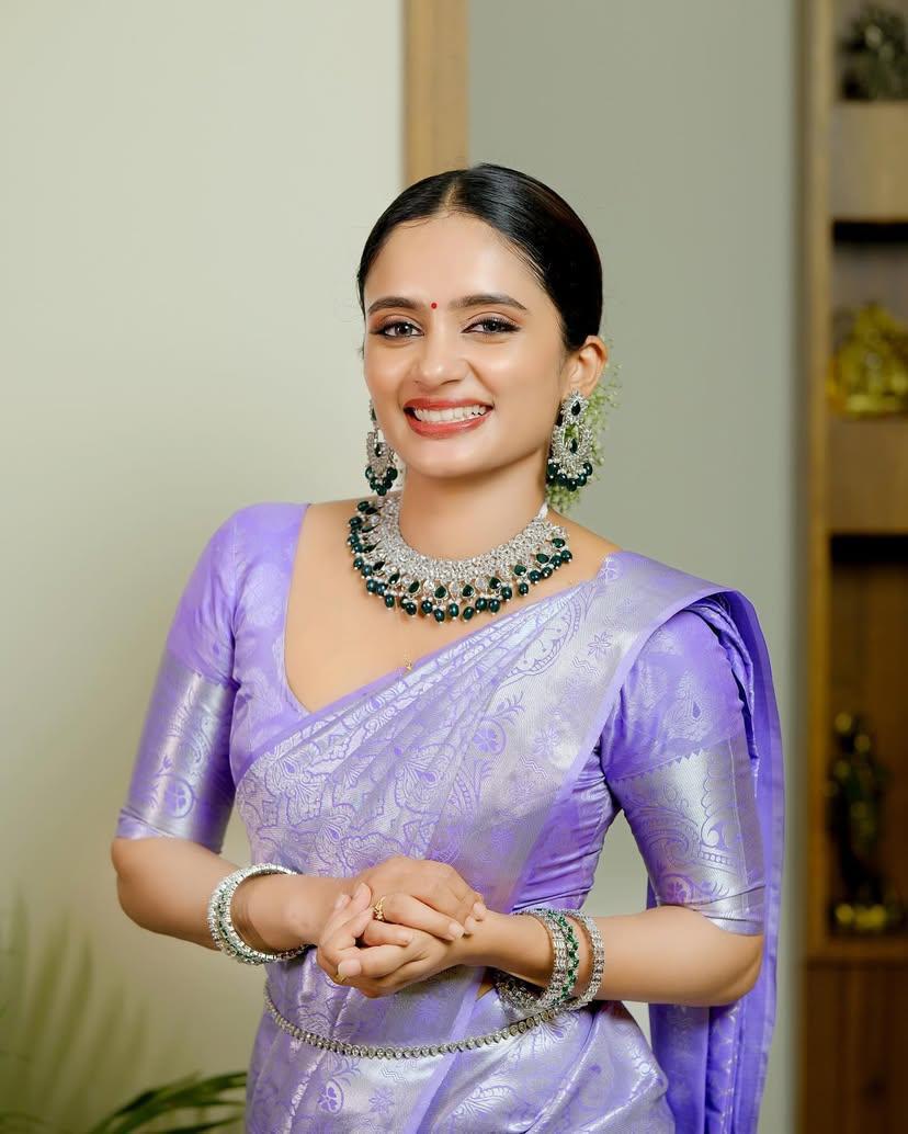 Lavender Silk Saree for Women | Banarasi Style Saree with Rich Zari Work | Elegant Wedding & Festive Wear